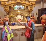 Sidharth Malhotra seeks blessings at Siddhivinayak Temple after welcoming daughter