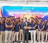 'An evening to remember': Gill & Co. present signed bat to Indian High Commissioner in London