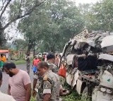 'Extremely tragic', PM Modi condoles loss of lives in Jharkhand's Deoghar road accident