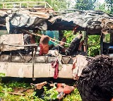 Deoghar Bus Accident 18 Kanwar Pilgrims Dead