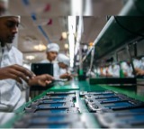 India's smartphone exports hit record $7.72 billion in Q1FY26, Apple leads with $6 billion