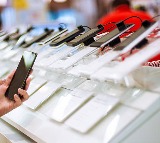 Indias Smartphone Exports Reach New Heights with Apple