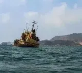 Migrant boat capsizing off Yemen leaves 68 dead, 74 still missing