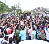 Shibu Soren cremated with full state honours in his native village Nemra