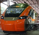 Vande Bharat Sleeper Train to Launch in September Says Railway Minister Ashwini Vaishnaw