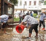 Delhi-NCR witnesses heavy rain, triggering waterlogging; several flights delayed