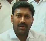 YS Avinash Reddy and Bhaskar Reddy Served Notices