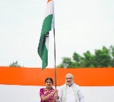 HM Amit Shah hoists Tricolour at home, calls 'Har Ghar Tiranga' a thread binding the nation