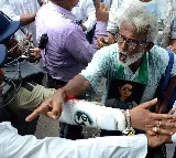 RG Kar victim's father rejects Kolkata Police claim of no evidence of attack on his wife