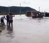 Heavy rain pounds parts of Telangana, hits road transport
