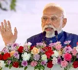 Narendra Modi Announces Double Bonus for Diwali