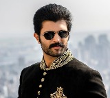 Vijay Deverakonda, Rashmika Mandanna lead 43rd India Day Parade in New York