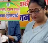 Delhi CM Rekha Gupta Attacked by Assailant