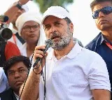 Rahul Gandhi criticizes Minister Removal Bill