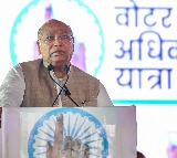 Mallikarjuna Kharge on DK Shivakumar RSS Song Controversy