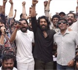 Ram Charan Wishes Vinayaka Chavithi with Peddi Team