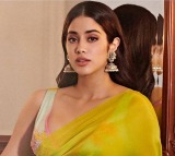 Janhvi Kapoor to Star in Sridevis Chalbaaz Remake