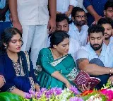 YS Sharmila remembers YS Rajasekhara Reddy on death anniversary