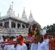 Delhi: Jal-Jhulni, Ganpati Visarjan celebrated with devotion at Akshardham temple