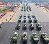 China unveils new weapons at WW2 victory parade Xi Jinping calls for global peace