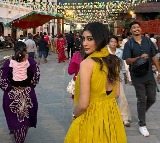 Mouni Roy indulges in piping hot momos during her holy trip to Pashupatinath