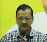 Kejriwal slams Centre over cotton duty rollback