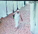 Delhi Police arrest accused in theft of Rs 1 cr gold Kalash from Red Fort Jain event