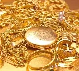 Auto Driver Sai Kumar Returns 16 Lakhs Gold to Owner