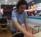 Tincho leaves laptop in China public place social experiment
