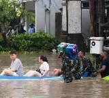 19 killed, 10 missing in Indonesia floods