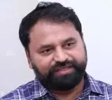 Addanki Dayakar slams KTR over party defections