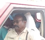 AP Police face villagers anger in Bhadradri Kothagudem