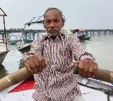 Boatmen at Sangam pray for PM Modi’s long life on his 75th birthday