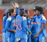 Bollywood superstar Akshay Kumar extends support to Women in Blue ahead of World Cup 2025