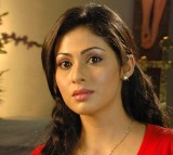 Heroine Sada Father Passes Away