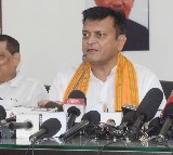 BJP Leader Says Rahul Gandhi Should Take Pakistani Citizenship