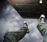 Woman dies after fall from 25th floor of building in Kolkata