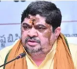 Ponnam Prabhakar criticizes central government on US diplomacy failure