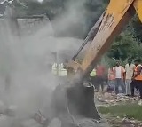 HYDRAA Cracks Down on Gajulramaram Land Grabs