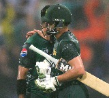 Asia Cup: Talat-Nawaz stand; Shaheen's three-fer help Pakistan beat Sri Lanka by five wickets