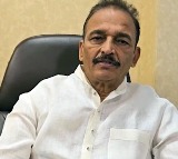 Cong leader's remark linking Shah Rukh Khan's National Award to Muslim votes triggers row