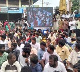 Pawan Kalyan assures Uppada fishermen ends protest