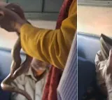 Snake Charmer Extorting Money on Train Viral Video