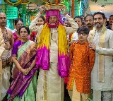 Chandrababu Naidu Offers Silk Clothes to Tirumala Sri Vari