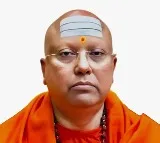 Chaithanyananda Swamy Exposed Chatting Photos Revealed
