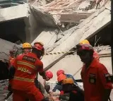 Indonesia School Collapse One Dead 65 Students Trapped