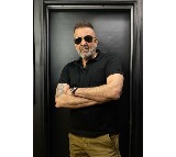 When Sanjay Dutt ended up stopping Lata Mangeshkar's performance midway