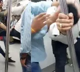 Delhi Metro Fight Video Goes Viral