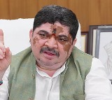 Ponnam Prabhakar Complaint to SC ST Commission Over Minister Comments