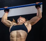 Jade Henderson Breaks Guinness Record with 733 Pull ups